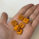 세븐일레븐 서울역점 | 요즘 최애 신상과자 2개 추천! 🧡미쯔 황치즈 &amp; 스윙칩 까르보 불닭❤️ 내돈내산 후기 (+칼로리, 영양성분)