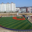 야구장 야외화장실 이미지