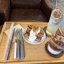 명품찹쌀꽈배기앤핫도그평화점