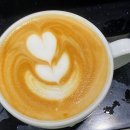 [다같이]커피의 꽃 라떼아트 이미지
