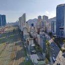 윤흥신장군동상 앞 이미지