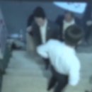 李 &#34;정신 나간 공직자들&#34; 경고했는데···술 마신 시의원들 머리채 잡고 &#39;몸싸움&#39; 이미지