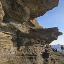 산방산의 품 | 제주도 서쪽 여행 관광지 가볼만한곳 용머리해안의 절경과 산방산 보문사