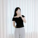로즈바인 | 우아한 넥라인의 ' [플로움] 로즈 바인 티셔츠' 내돈내산 구매 후기 ❤️ (착용샷)