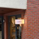 아크릴간판 | 연남동 가죽공방 아크릴 간판 시공 후기