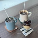 필리양 | 합정역 카페 맛집 필리커피 합정 따뜻한 분위기 감성 카페
