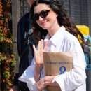 end piece(엔드피스)안경원 | 앤 해서웨이 패션 속 빠지지 않는 이 선글라스