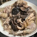 제1능이버섯백숙과능이생국수 이미지