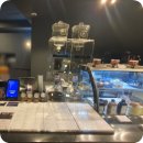 셉템버나인 커피로스터 | 커피에 진심인 공간! 창원 가로수길 '나인배치 커피' 방문 후기 (ft. 로스터리 카페)