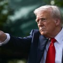 트럼프, 반도체 관세 인상에 한발 더 다가가…자동차 관세 일시 중단 시사 이미지