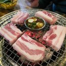 천지연 앞 이미지