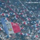 [전북 vs 수원] 홈, 원정 가리지 않는 수원의 우산 퍼포먼스.gif 이미지