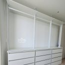 부영9차아파트경로당 | 순천 신대중흥S클래스9차 ㄱ+1자형 드레스룸과 3개의 4단 서랍장