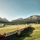 crosses the Alps from Zermatt to St. Moritz, passing through breathtaking 이미지