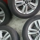 (판매완료) 쏘나타 순정 16인치 휠셋트 판매합니다 생활기스는 조금 있지만 전체적으로 깨끗한편입니다 타이어는 2056516 이미지