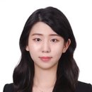 Public seeks justice in inquiries into ex-president 전 대통령, 전 영부인에 대한 조사 이미지