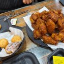 쯔란양꼬치 | 60계치킨 쯔란윙봉 후기: 양꼬치 맛이 나는 중독성 갑 치킨 (ft. 칭따오 조합)