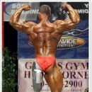 피나는 노력으로 한 이미지