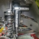 테라플렉스 팔콘 피기백 쇼바장착, Falcon Series 3.1 Piggyback 2.5”-3.5” Lift Front & Rear Shock Absorber Kit-OXK 이미지