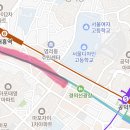 효창공원앞역 경의선숲길 입구 이미지