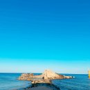 형은농장 | 강릉 사천진 해변 카페 추천 카페 브리엘 그리고 사천진 바위섬