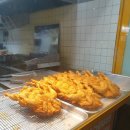 율하역치킨 가마치통닭