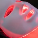 의사가 알려주는 LED 마스크, 효과 있을까? 홈케어 디바이스의 진실