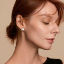 여성귀걸이 추천｜롤라로즈 Ivy 마더오브펄 비즈 럭셔리 귀걸이 LR60038 실착 후기