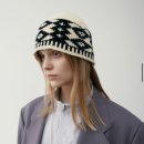 캣 샵 하우스(CAT # HOUSE) | [BUYLIST #1] 2025 소비리스트 ♥ - 비니, 지갑, 아우터 편