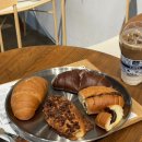 수제빵베이커리 | 복정카페 로투스베이커리 가천대역 소금빵 수제 맛집 후기(주차)