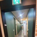 사우나앞 화장실 이미지