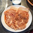 황금돼지구이 이미지