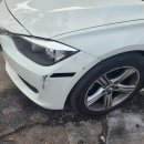 [종로구수입차정비부품/손세차/실내크리닝] BMW328i 앞범퍼사고수리/반사판센타가니시교환/수입차차체복원전문 이미지