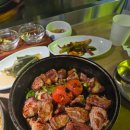 구삼짜글이 홍대직영점 | 연남동고기집 미래회관, 상위 1% 숙성 통목살 구워주는 프리미엄 데이트 맛집