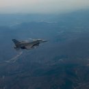 P-5F30 | 주한미공군 F-16 기체들에는 어째서 IFF 안테나가 보이지 않을까?