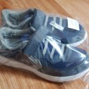 뽀얀 신발 빨래방 이미지