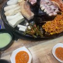 유장군솥뚜껑삼겹살 - 파주시 한마음2길 28 | 유장군솥뚜껑삼겹살