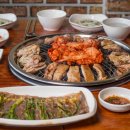 산에산에춘천닭갈비 이미지