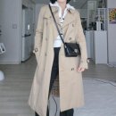 2131 | 비오는날 직장인 출근룩 정보 #2 | 버버리 켄싱턴 트렌치코트, 하프집업 니트, 블랙 부츠컷 슬랙스