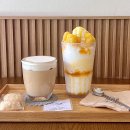아미까 | 염리동 카페 아미까 Amigga 우유눈꽃 망고 컵빙수 크림커피가 맛있는 이대후문 빙수맛집