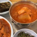 [공덕 한식] 굴다리식당 공덕점 : 공덕역 인근 30년 전통의 김치찌개 &amp; 제육볶음 맛집