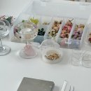 꽃으로 힐링하는 플라워 클래스 | [하남 원데이클래스] 메리센트, 향기와 꽃으로 힐링하는 젤 캔들 홀더&amp;왁스 타블렛 만들기