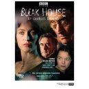 X-File 스컬리 요원 `질리안 앤더슨`, 최근작 `Bleak House(황폐한 집)`와 사진들 이미지