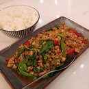 80키친(kitchen) | 아이콘시암 가는길에 방문한 방콕 BTS 사판탁신역 근처 태국 요리 로컬 맛집 '날린키친(Nalin Kitchen)'