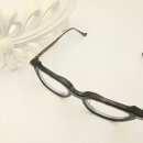 스퀘어 안경 이미지