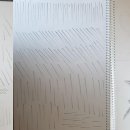 연필스케치와 꽃그림 이미지