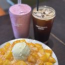 프롬하츠커피앤베이커리성동 | 프롬하츠커피 성동구청점 | 생애플망고 빙수랑 블루베리 요거트 스무디 맛집