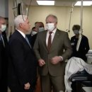 Pence comes under fire for going maskless at Mayo Clinic by STEVE KARNOWSKI and KEVIN FREKING Associated PressApril 29, 2020, 4:45 AM GMT+9 이미지