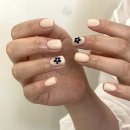 감성네일 이미지