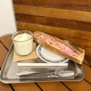 의성문화원 1층 화장실 | 성심당 투어 3탄 샌드위치정거장 문화원 빵 냉장 보관소 후기